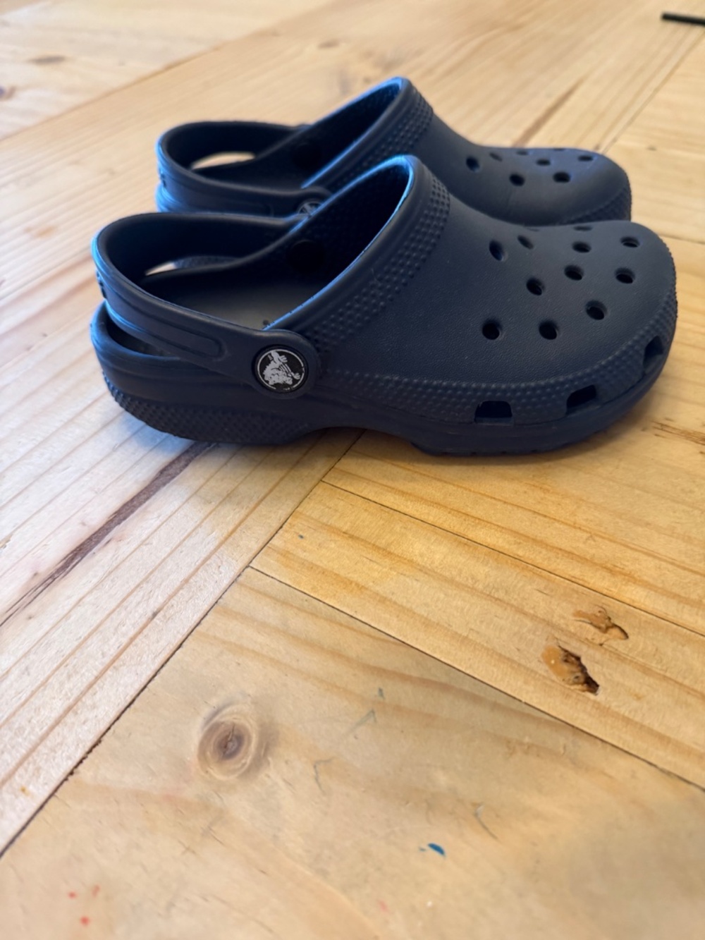 Crocs - Picture 3 of 4
